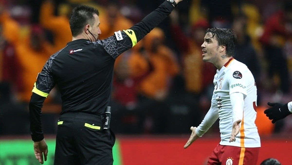 Galatasaray\'dan 14 Maçta Bir İlk