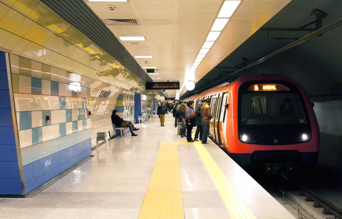 Kartal Metrosunda İntihar Girişimi İddiası