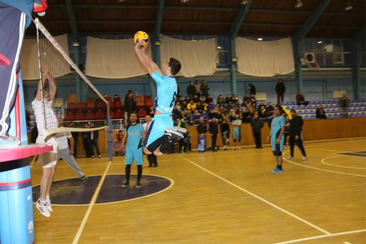 Kaymakamlık Voleybol Kupa Heyecanı Başladı