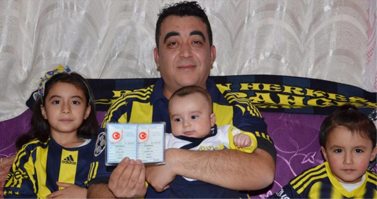 Fanatik Fenerbahçeli Baba, Oğullarının Adını "Alex" ve "Sow" Koydu