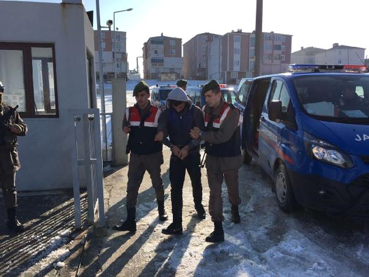 PKK Operasyonunda Fetö Kitapları Ele Geçirildi
