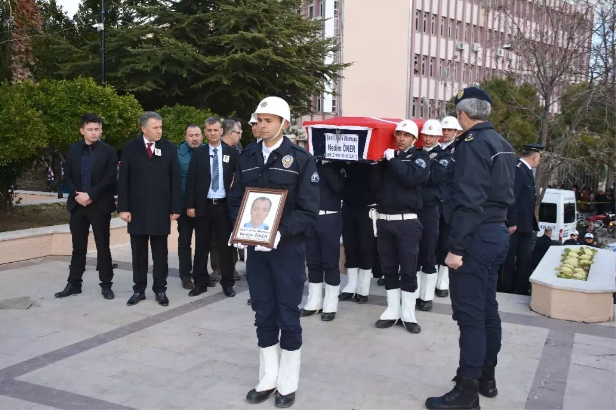 Polis Memuru Durmayan Sürücü Yüzünden Şehit Düştü (2)