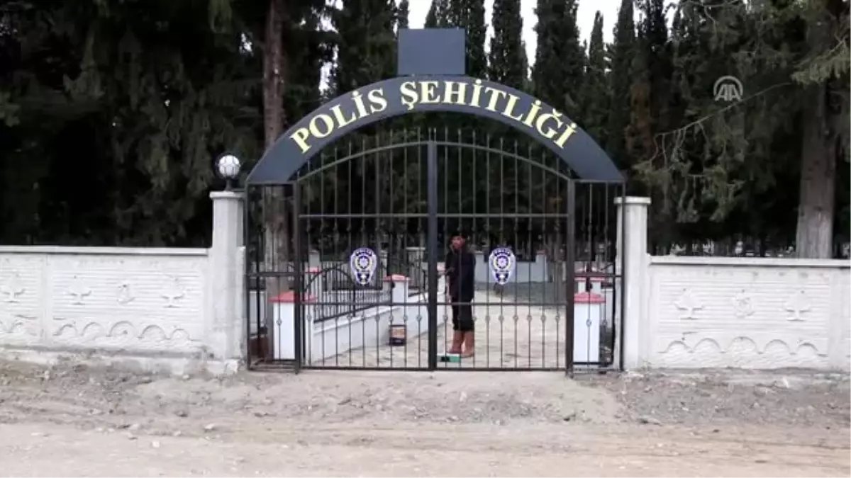 Şehit Polisin Yakınlarının Evinde Yas