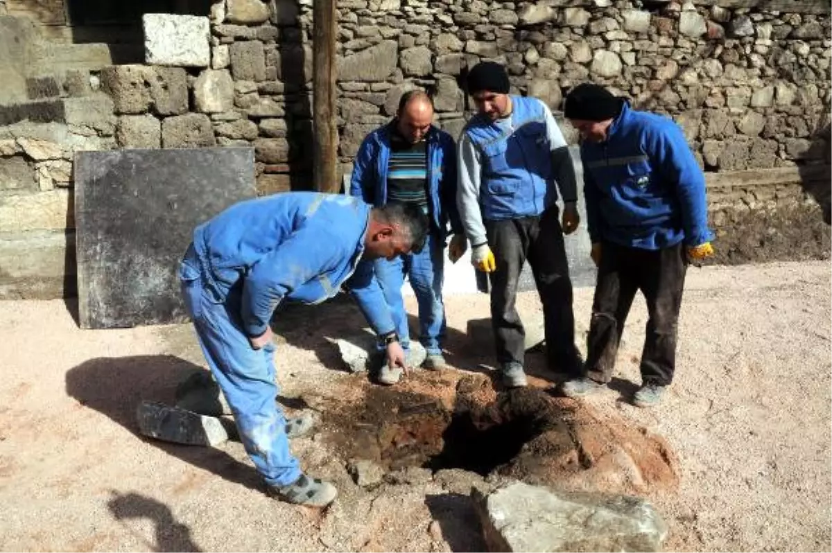 Tokat\'ta Peyzaj Çalışmasında 17 Metrelik Kuyu Bulundu