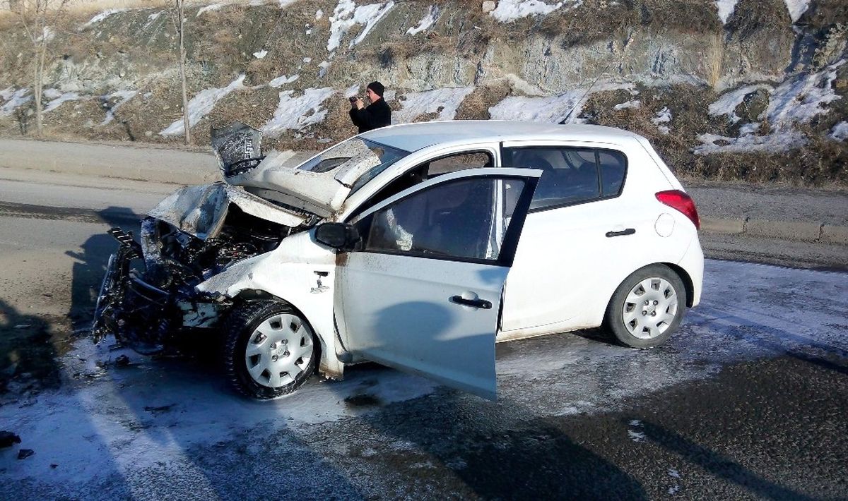 Yozgat\'ta Trafik Kazası: 4 Yaralı