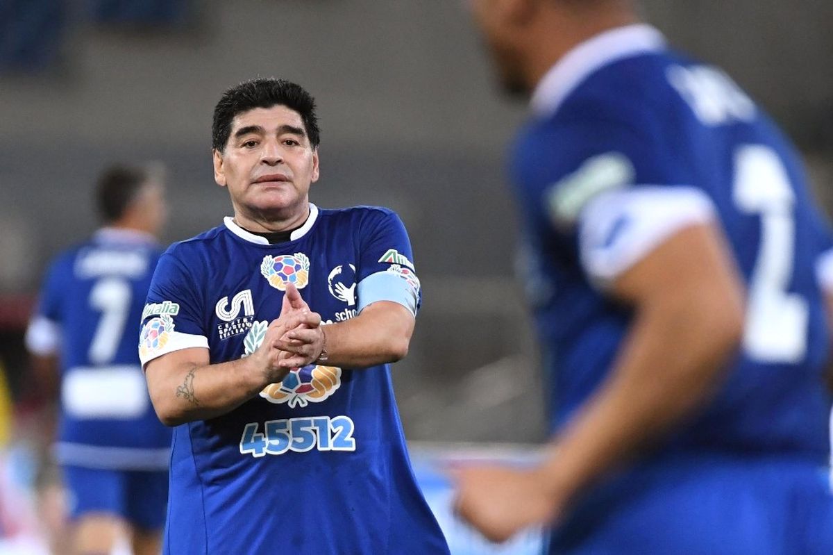 Arjantinli Efsane Maradona, FIFA\'da Göreve Başladı