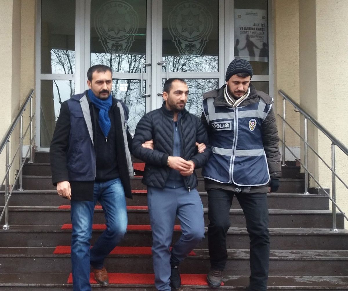 Arkadaşına Şantaj Yapan Şahıs Adliyeye Sevk Edildi