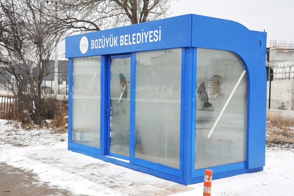 Bozüyük\'te 11\'inci Klimalı Durak Vatandaşların Hizmetinde