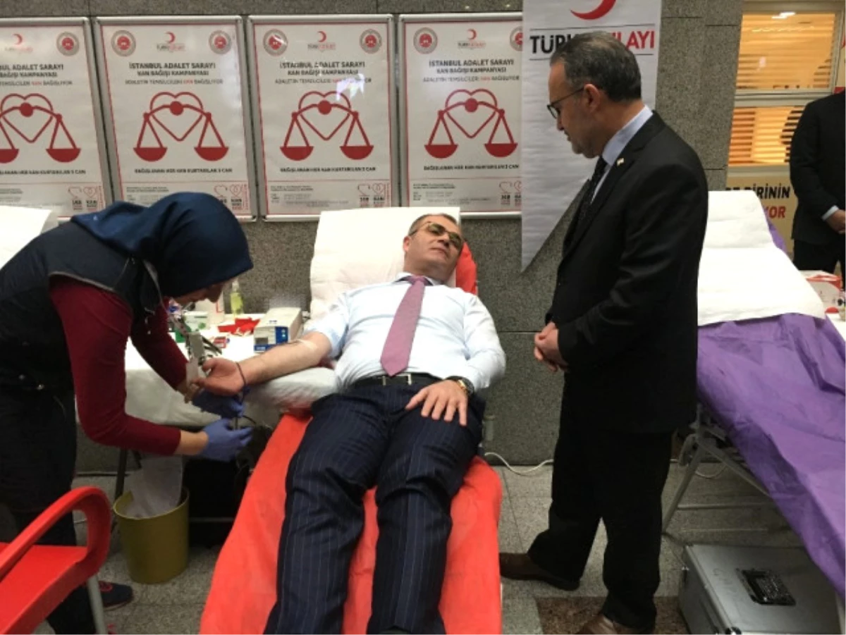 Dha İstanbul - Adliyede Savcılardan Kan Bağışı