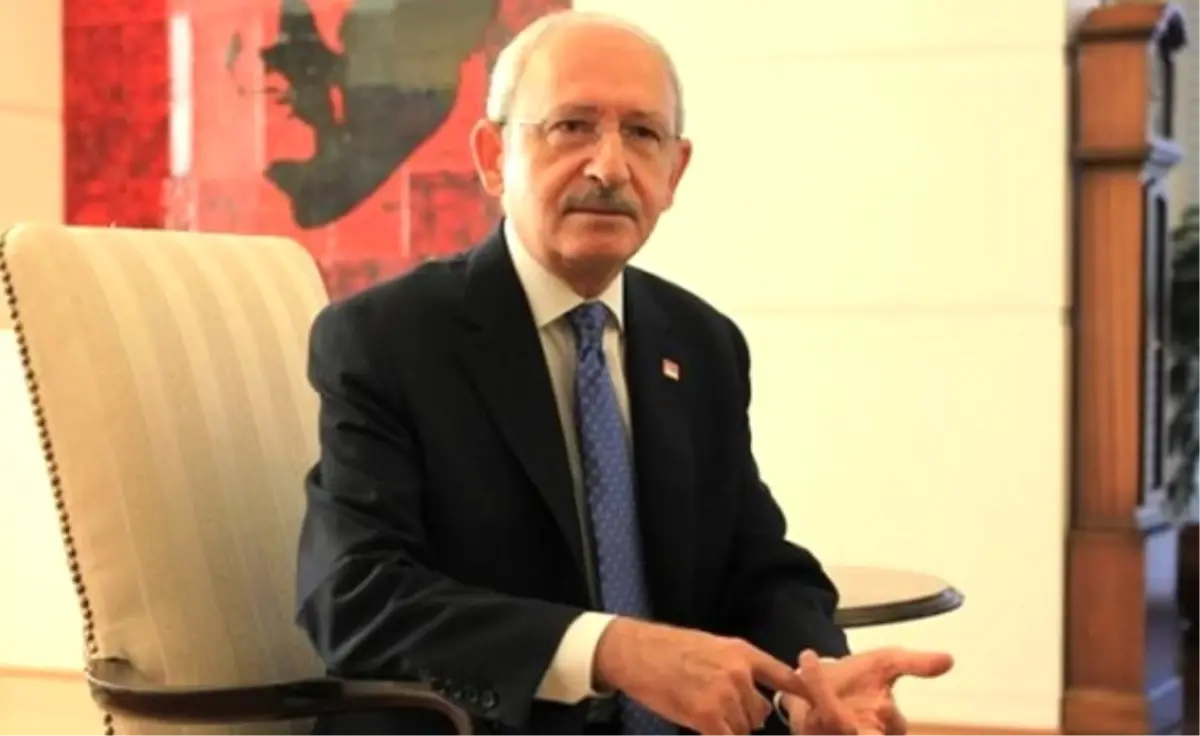 Dha İstanbul - Kılıçdaroğlu, Minibüste Saldırıya Uğradığı Belirtilen Başörtülü Genç Kızı Ziyaret...