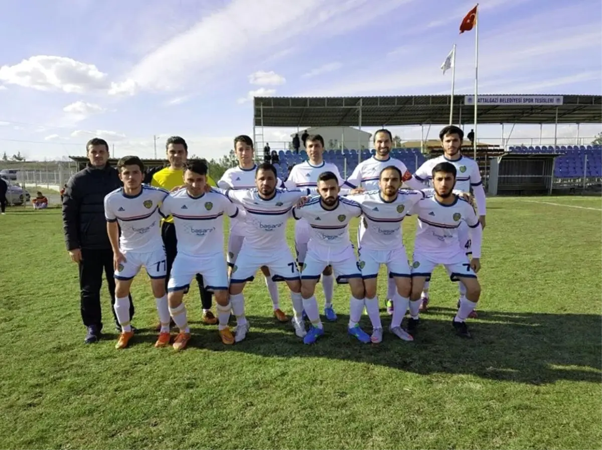 En Yaşlı Takım\' Unvanlı 1966 Malatya Gençlikspor Play-Off\'a Çok Yakın