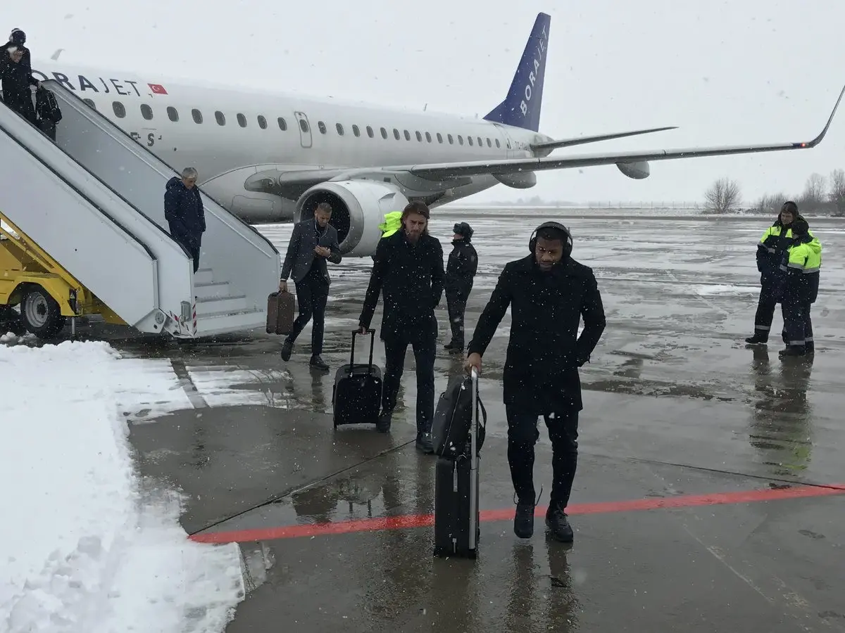 Fenerbahçe 2 Saatlik Yolculuğun Ardından Krasnodar\'a Ulaştı
