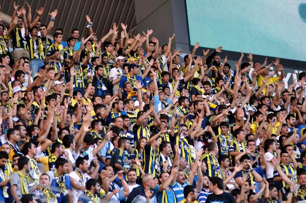 Fenerbahçe\'den Taraftarlarına Uyarı