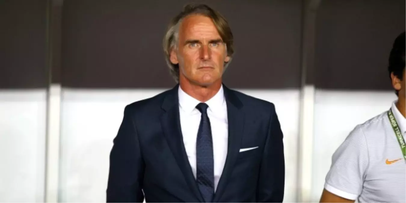 Galatasaray\'dan Riekerink\'e Teşekkür