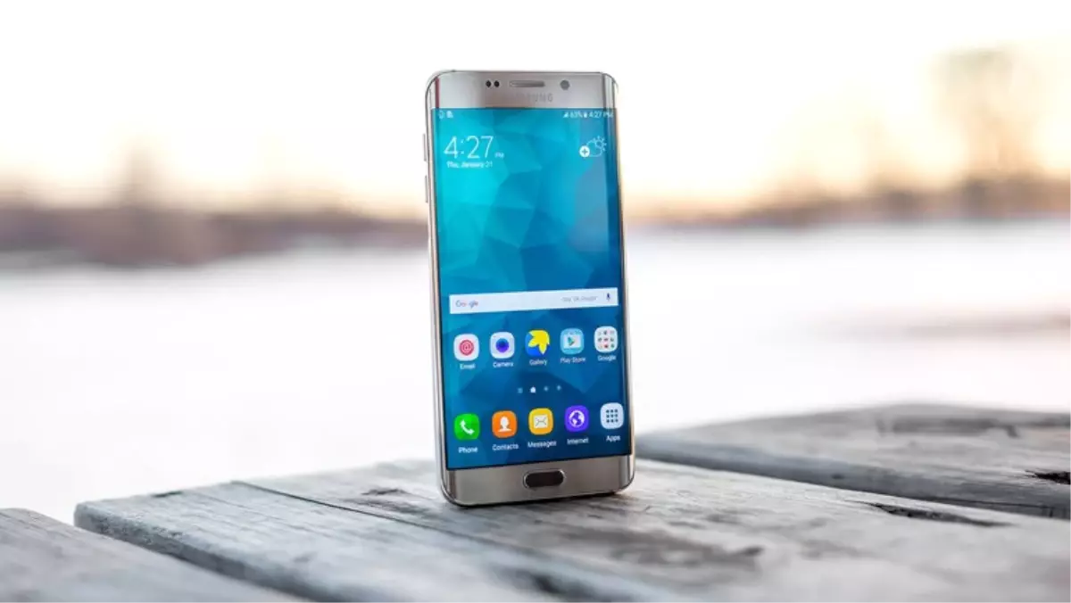 Galaxy S7 ve S7 Edge\'e Güncelleme!