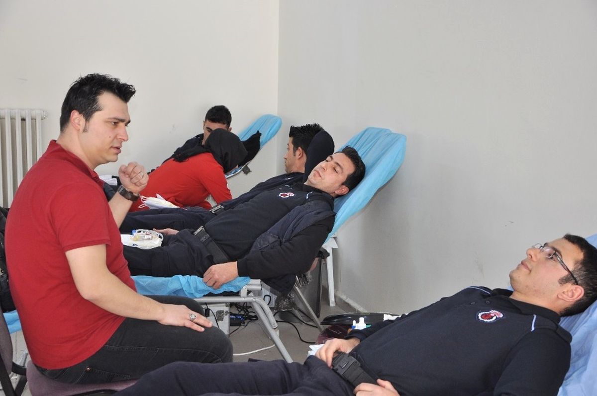 Kars Cezaevi\'nde Kan Bağışı Kampanyası Düzenlendi