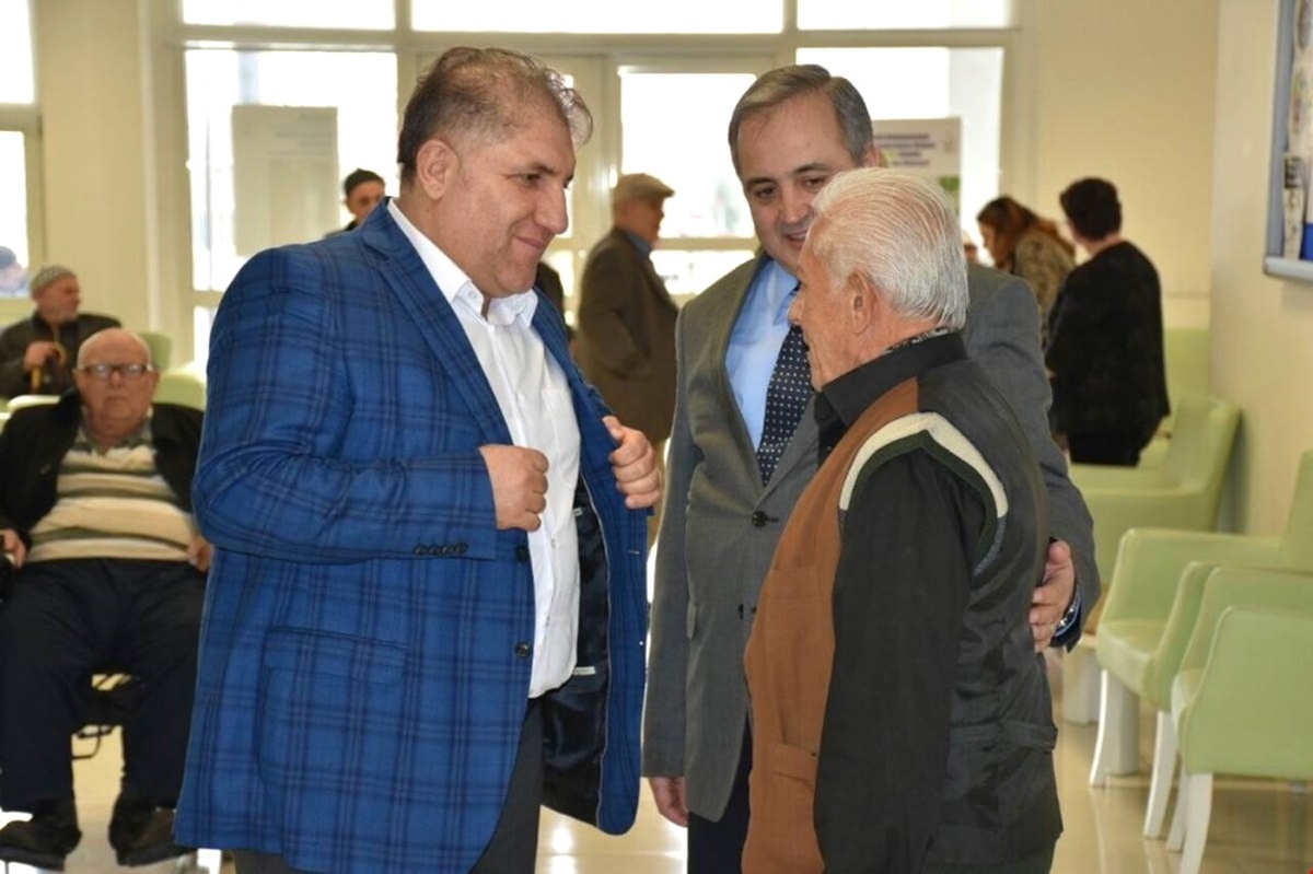 Kaymakamdan Huzurevi Sakinlerine Ziyaret