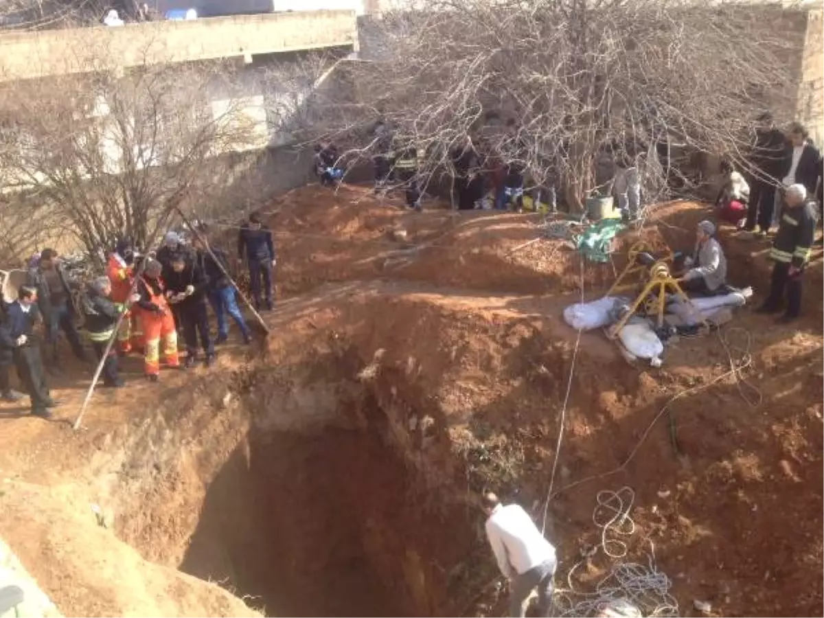 Mardin Kızıltepe\'de Göçük Meydana Gelen Kuyuda Kurtarma Çalışması