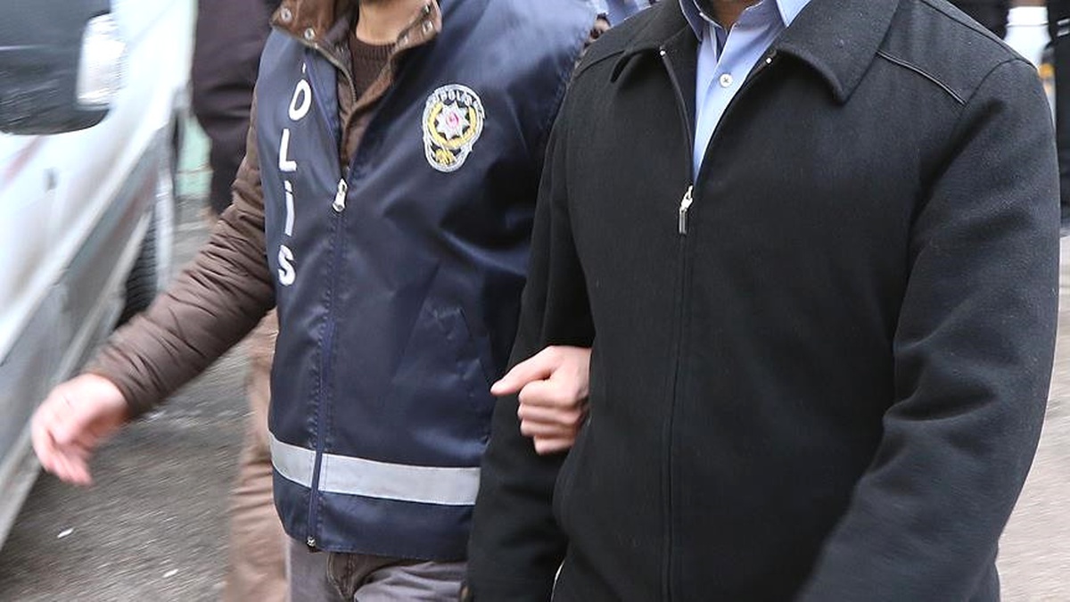 Mersin\'de Fetö, PKK ve Deaş Şüphelisi 49 Kişi Adliyede