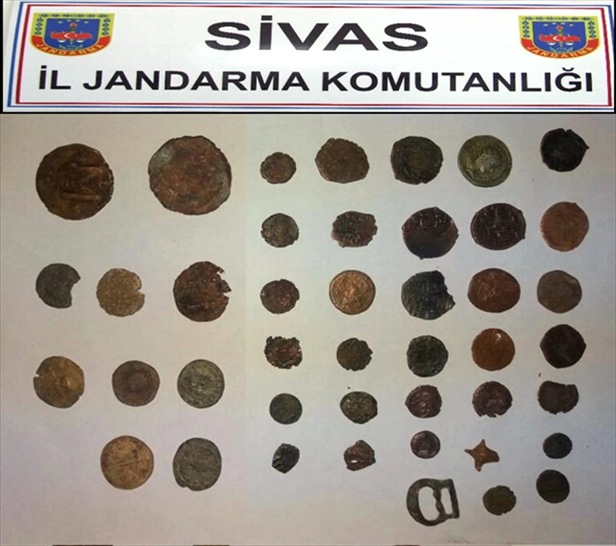 Sivas\'ta Kaçak Kazı Yapan 5 Kişi Gözaltına Alındı