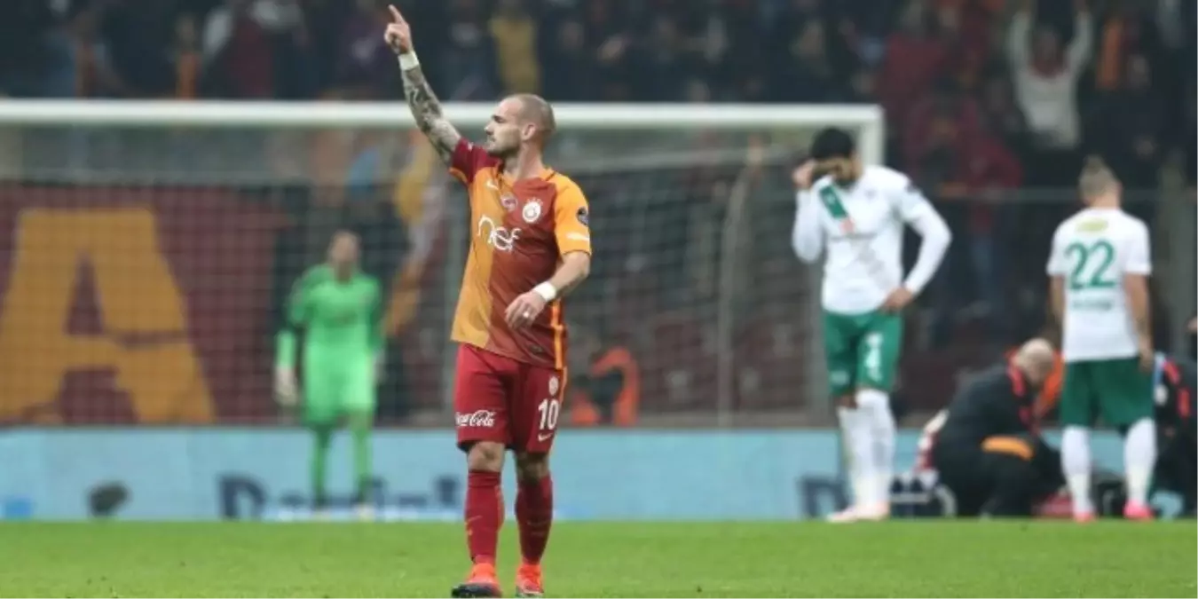 Sneijder, Fenerbahçe\'ye Bedel!