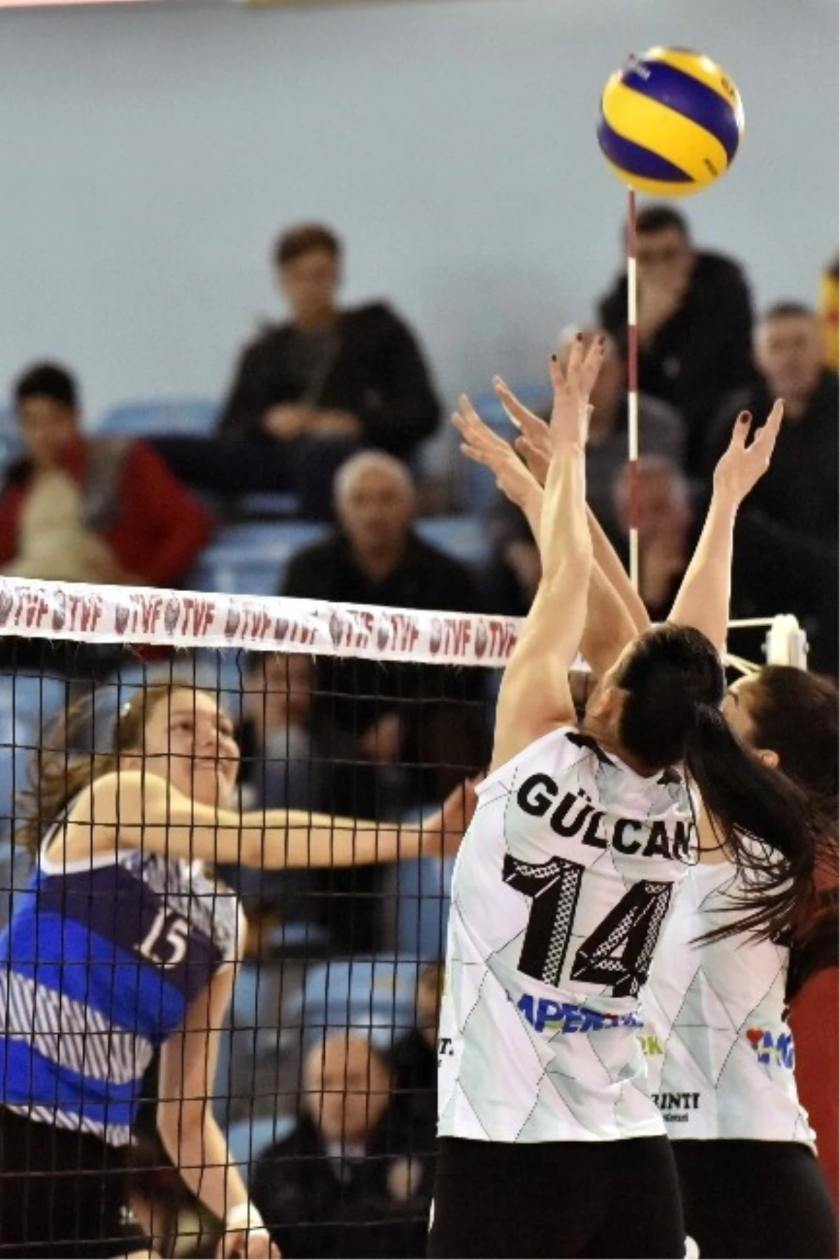 Voleybol: Bayanlar 1. Ligi