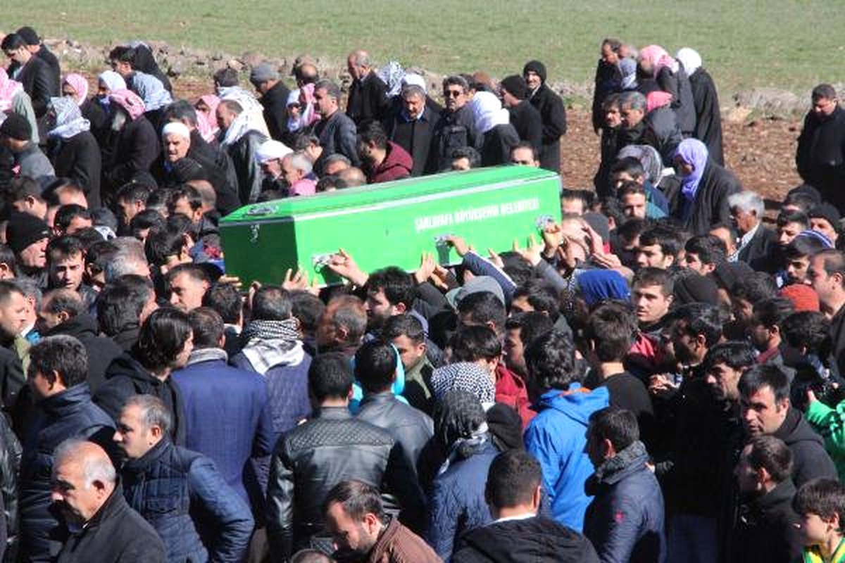 Aynı Kaderi Paylaştığı Jokey Kardeşinin Yanına Defnedildi