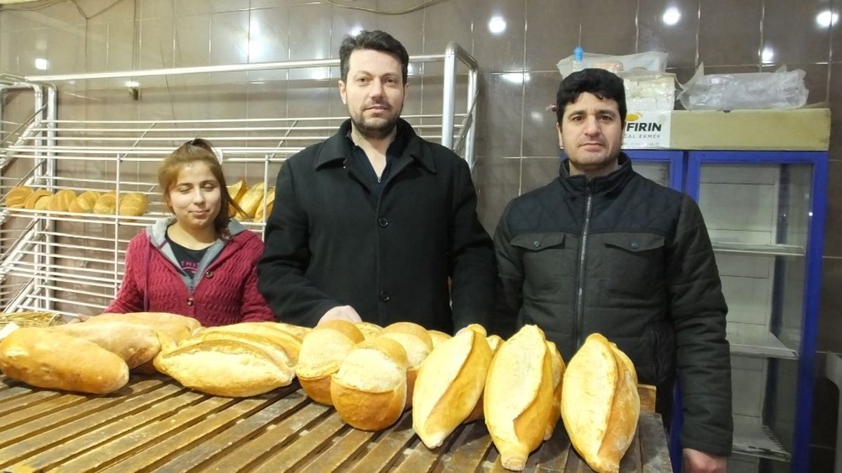 Burhaniye\'de \'Askıda Ekmek\' Yalnız Kaldı