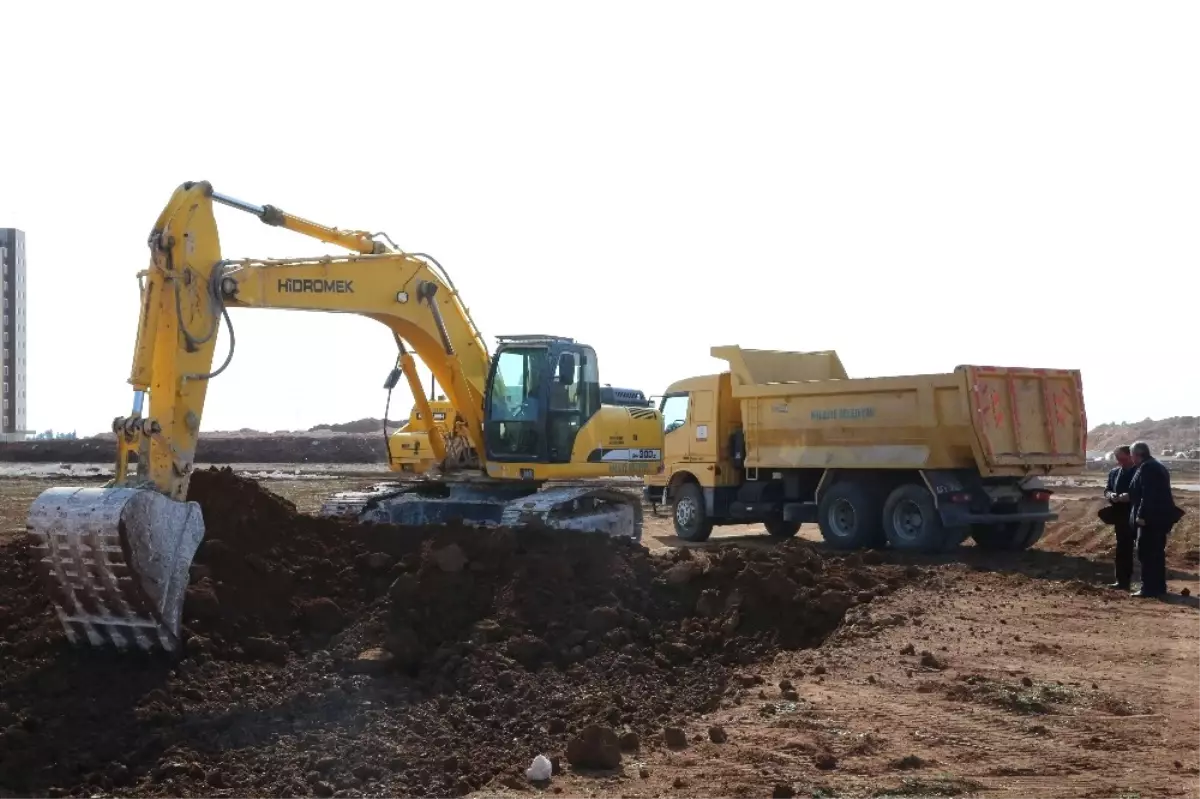 Dağeteği Mahallesinde Yol Çalışmaları