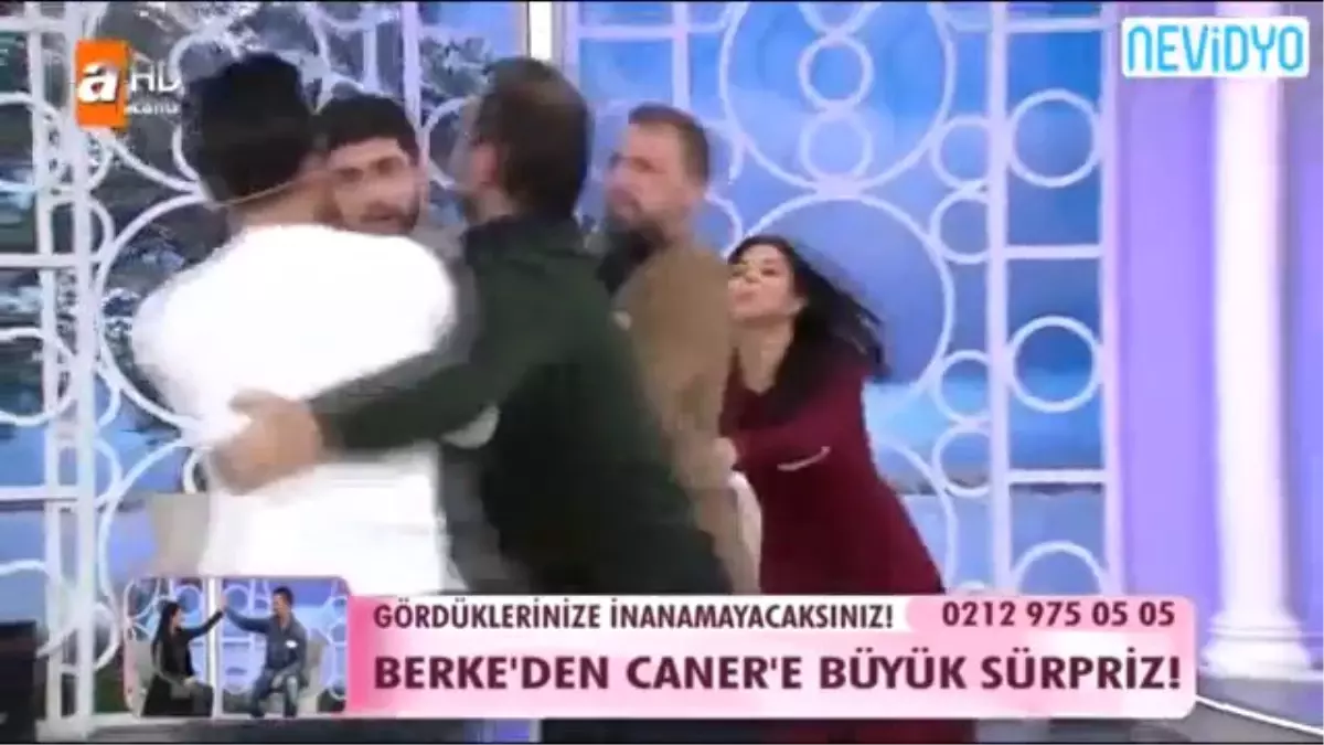 Esra Erol\'da Büyük Kavga!