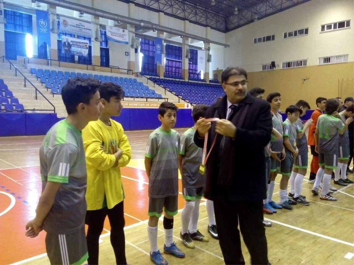 Futsal Şampiyonu Gazipaşa Ortaokulu Aydın\'ı Temsil Edecek