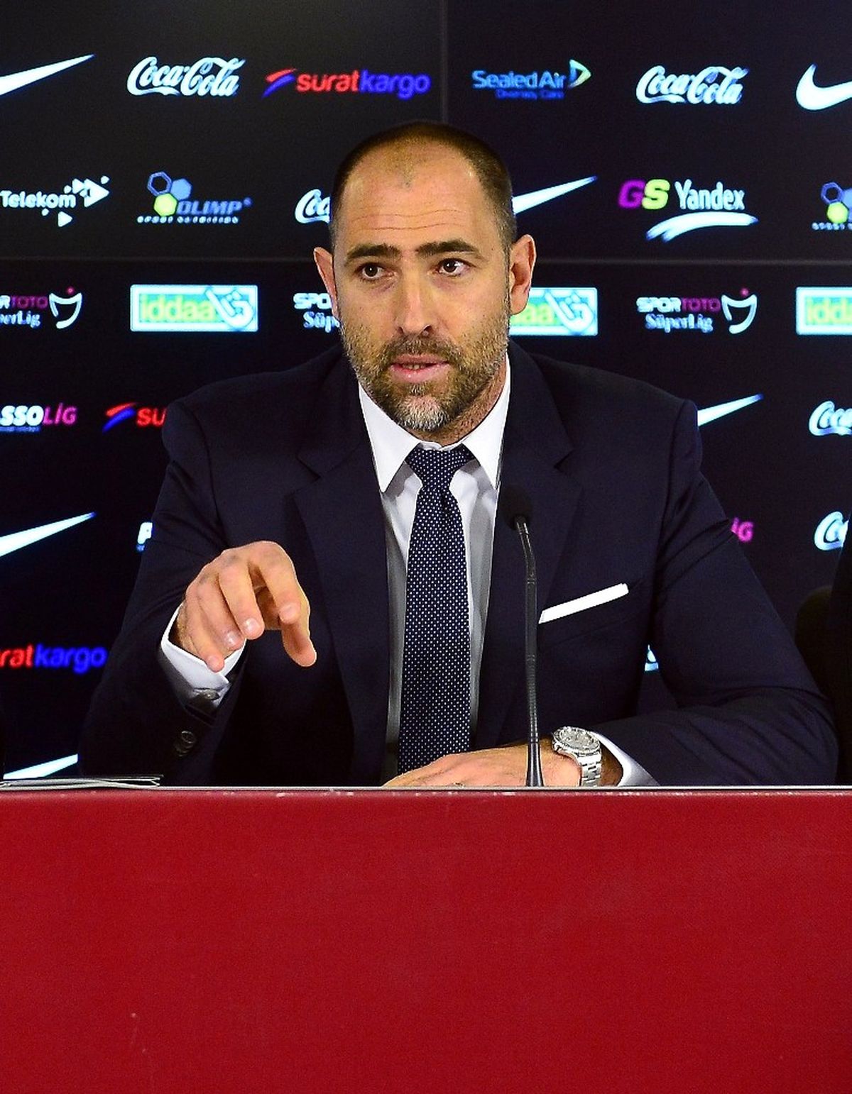 Igor Tudor İmzaladı