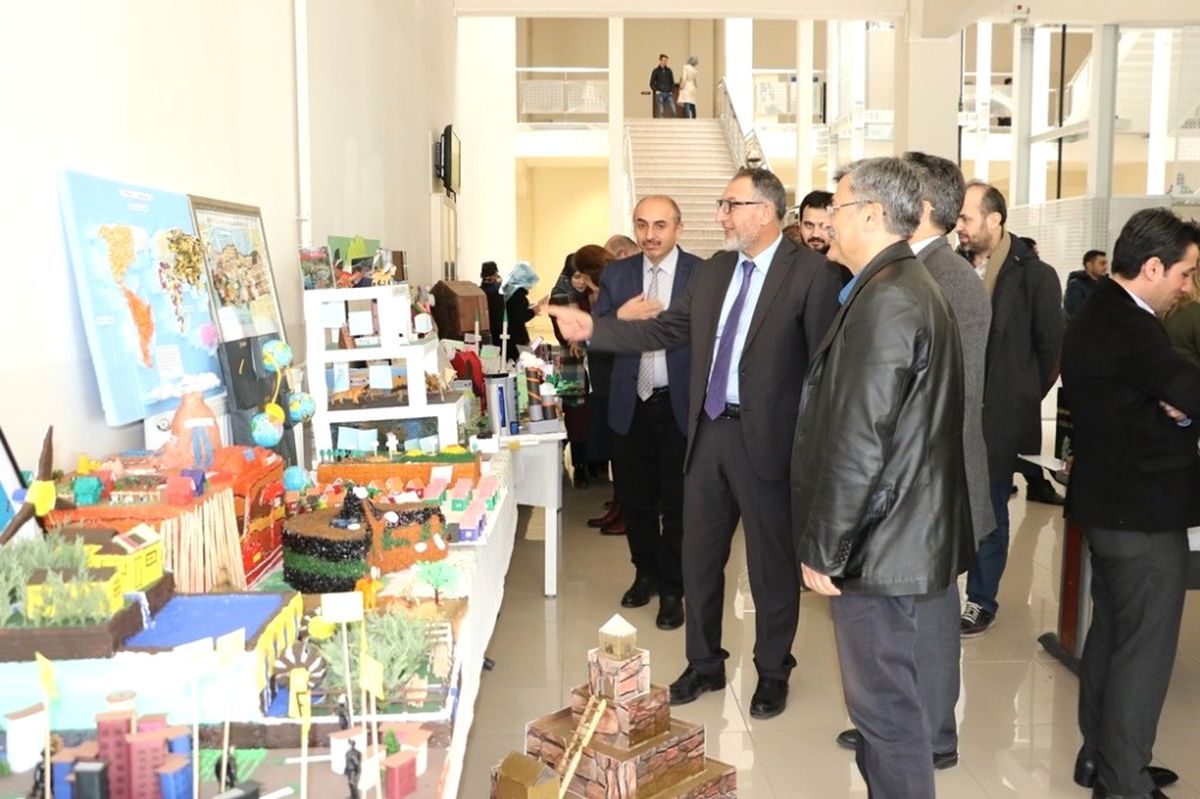 Kbü\'de Pedagojik Formasyon Eğitimi Materyal Tasarımı Sergisi