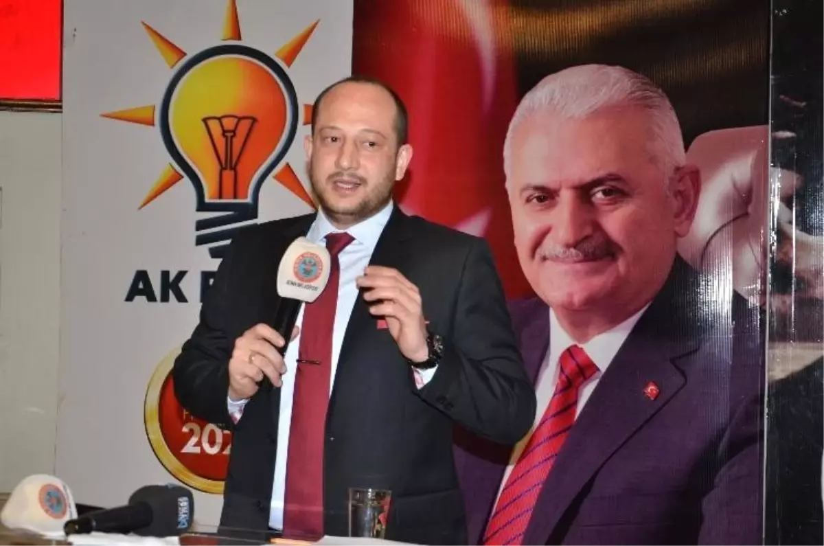 Manisa AK Parti\'de Erdem İstifasını Sundu