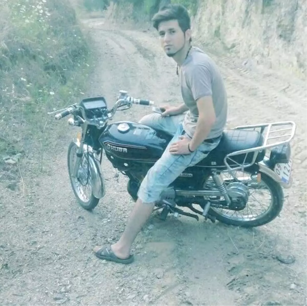 Motosiklet At ile Sahibine Çarptı: 1 Ölü, 2 Yaralı