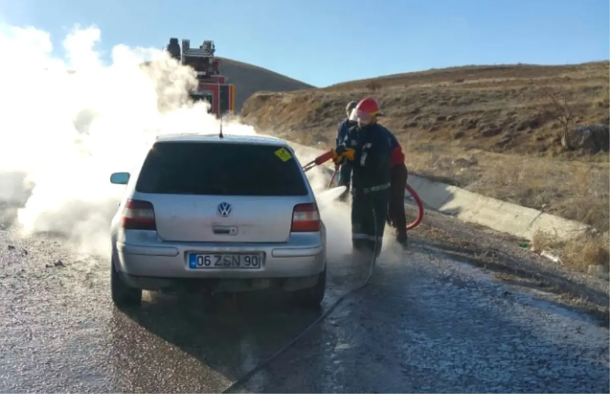 Seyir Halindeki Araçta Yangın Çıktı