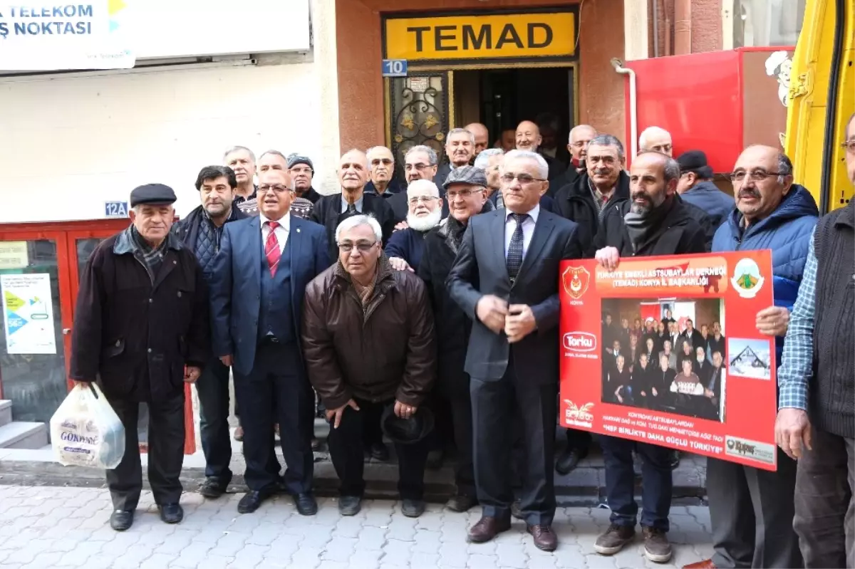 Temad\'dan Hakkari\'deki Komandolara Hediye