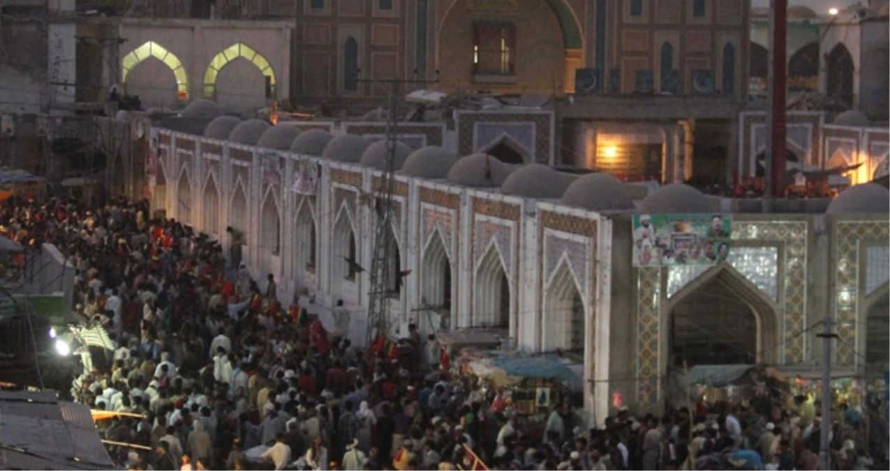 Türbede Sufi Ayini Sırasında DEAŞ Saldırısı: En Az 72 Ölü