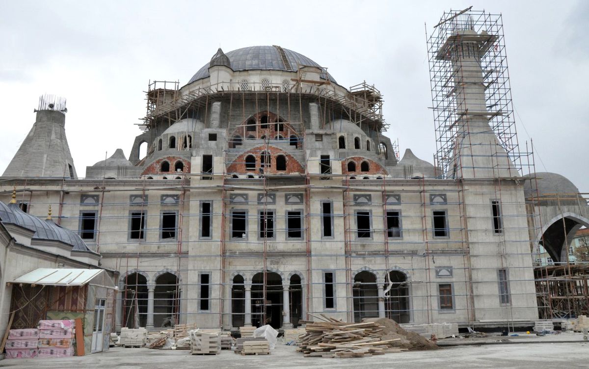 Türk Mimar ve Mühendisleri Bahreyn\'de 20 Bin Kişilik Cami İnşa Edecek