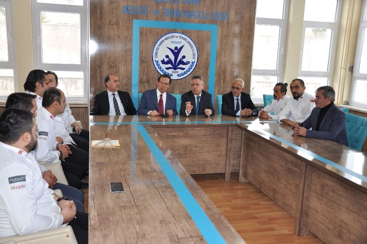 Yozgat\'ın Meşhur Testi Kebabı Guinness Rekorlar Kitabına Girmeye Hazırlanıyor