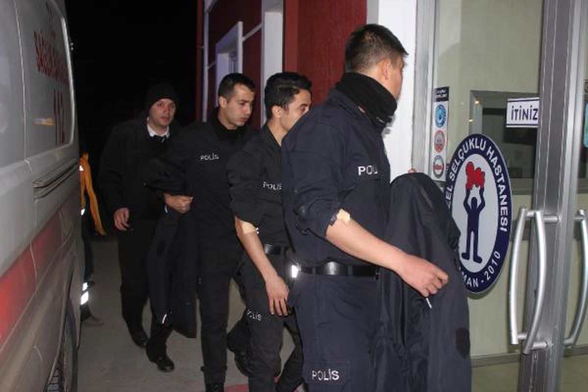 Polis Okulunda Zehirlenme Şüphesi, 33 Öğrenci Hastaneye Kaldırıldı