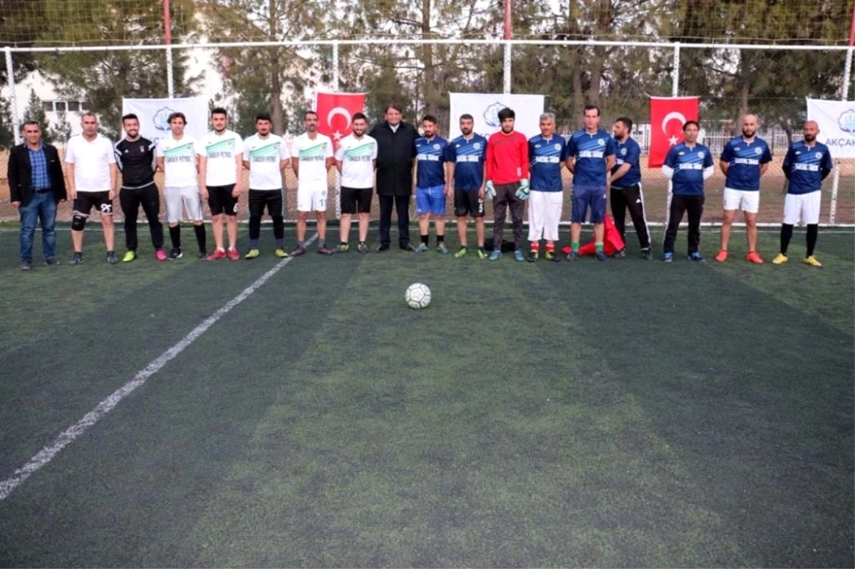 Akçakale Belediyesi Halı Saha Futbol Turnuvası Başladı