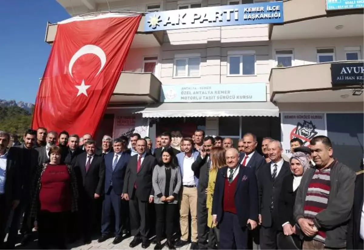 Bakan Bozdağ: Cezaevlerinin Dış Güvenliğini Jandarma Sağlayacak (2)