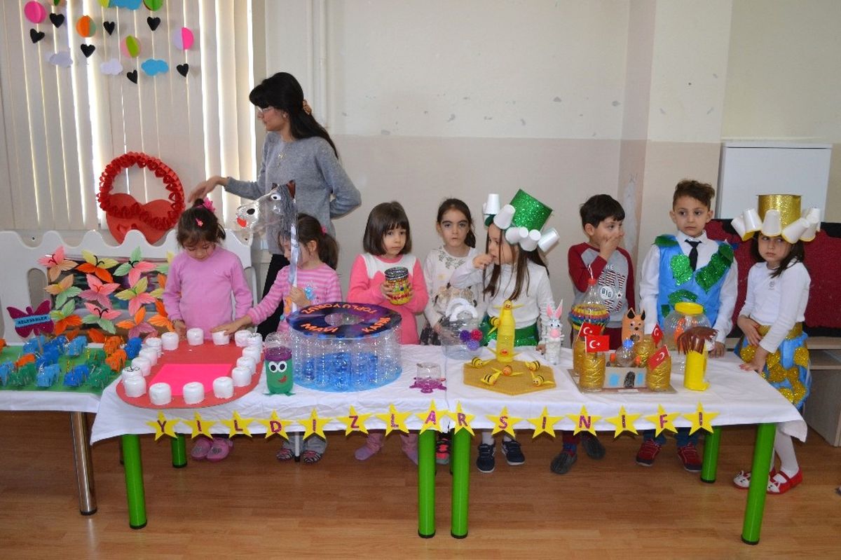 Bilecik\'te Minik Öğrencilerin Geri Dönüşüm Sergisi