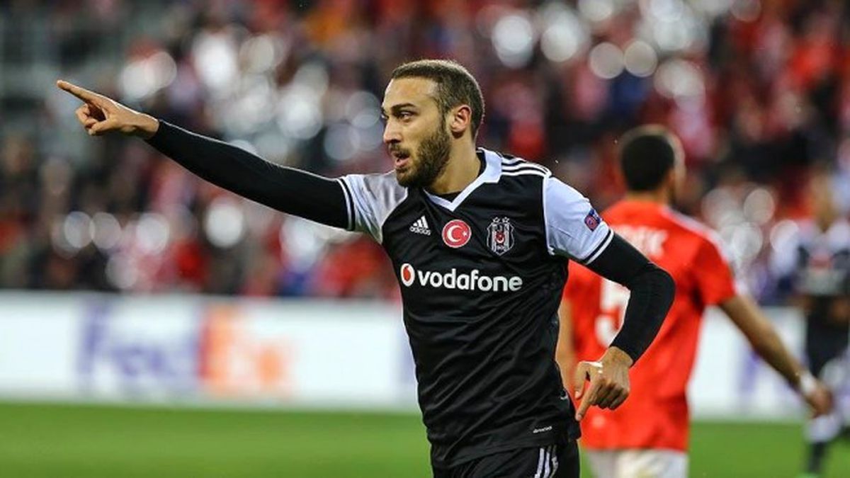Cenk Tosun Ibrahimovic\'e Rakip Oldu