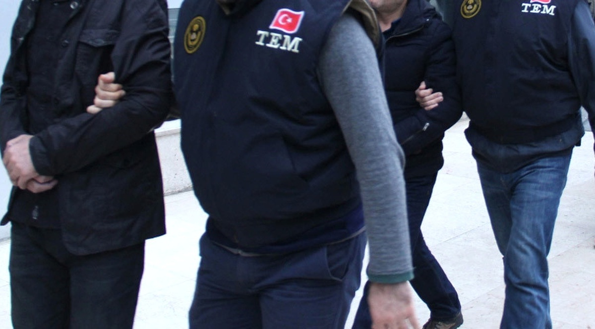 Develi\'de Fetö\'den 5 Kişi Tutuklandı