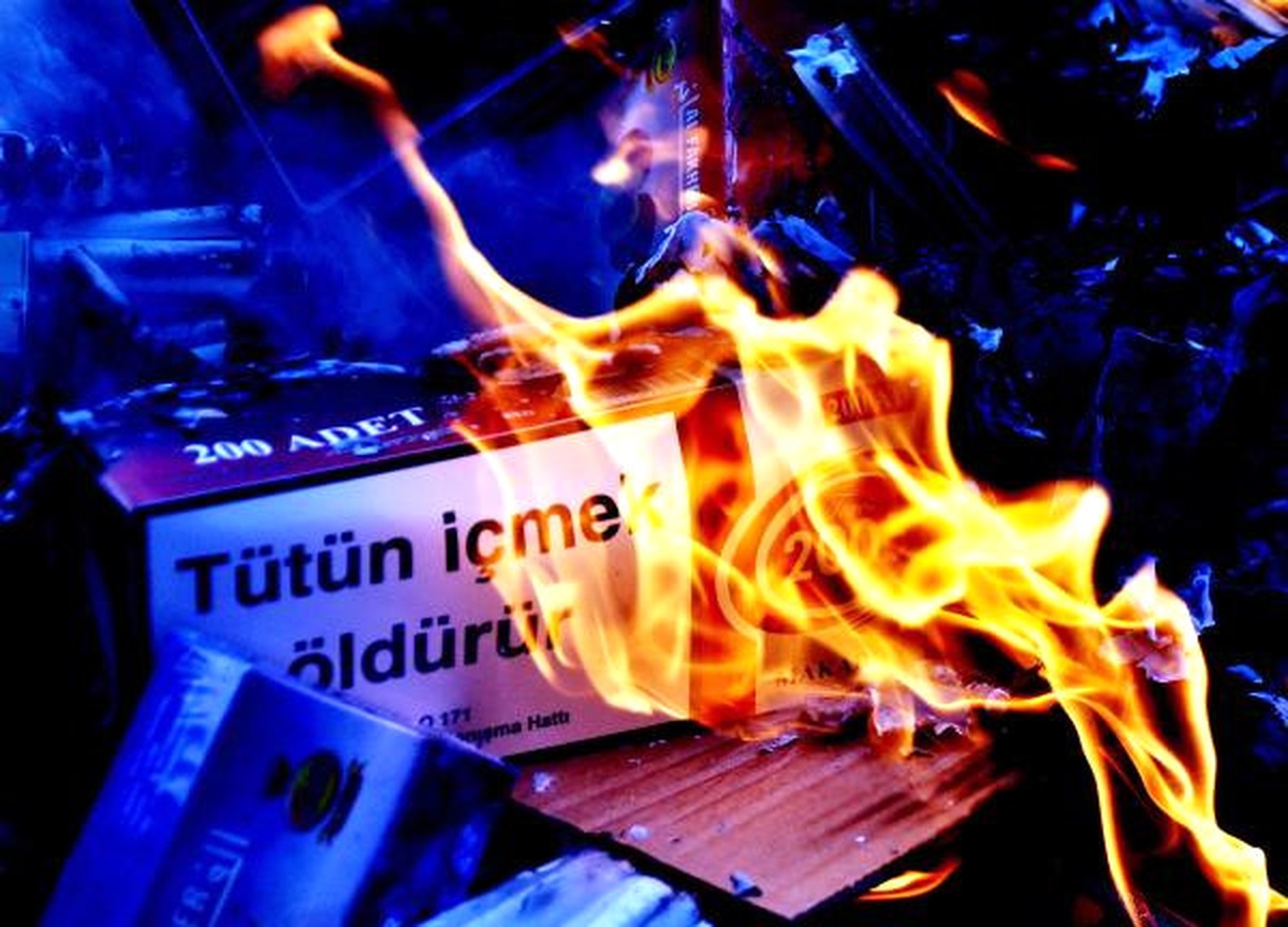 Ele Geçirilen Sahte ve Kaçak İçki ve Tütün İmha Edildi