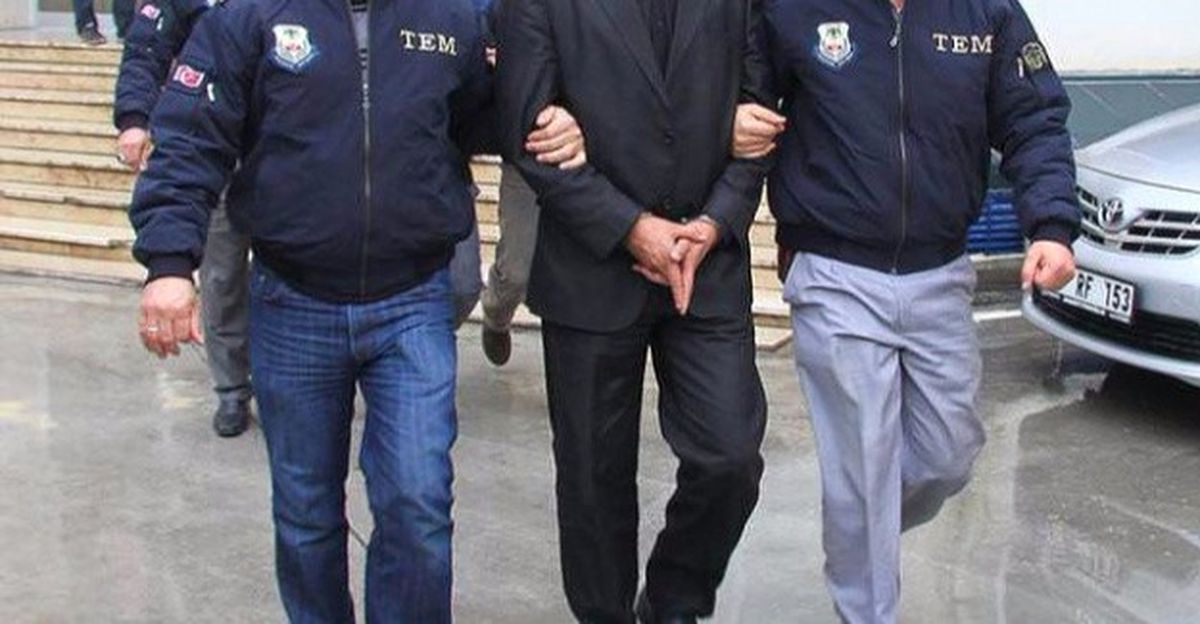 Fetö\'den 6 Öğretmen Tutuklandı
