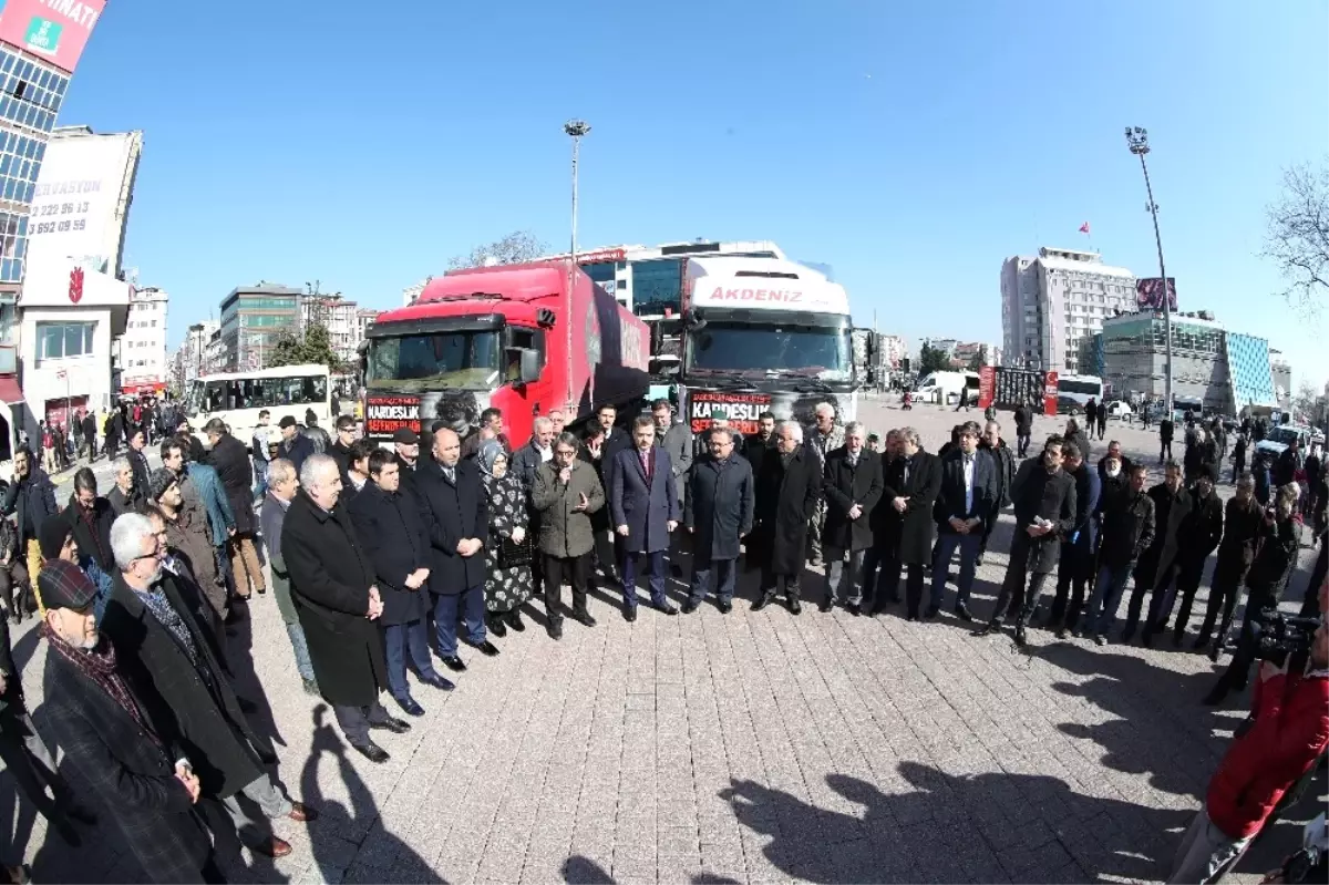 Gaziosmanpaşa\'dan Halep\'e Yardım Tırları Dualarla Yola Çıktı