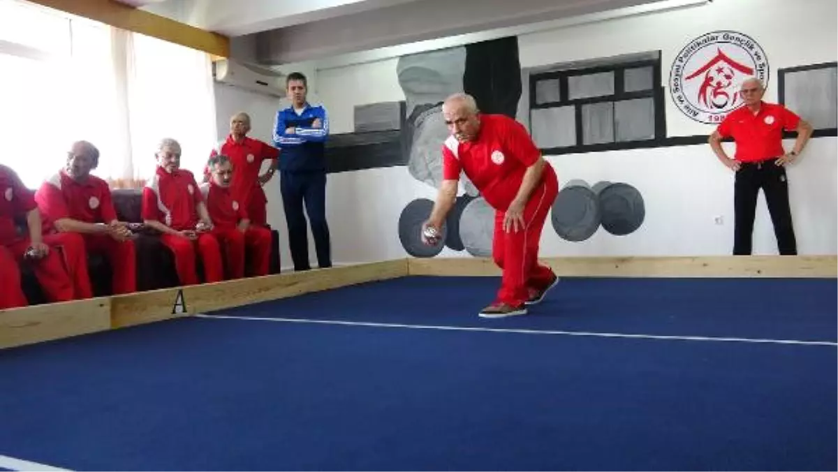 Huzurevlerinin 60 Yaş Üstü Sporcuları Boccia Şampiyonasına Hazırlanıyor